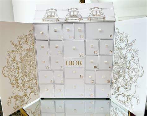 calendario adviento dior 2023|montaigne dior advent calendar.